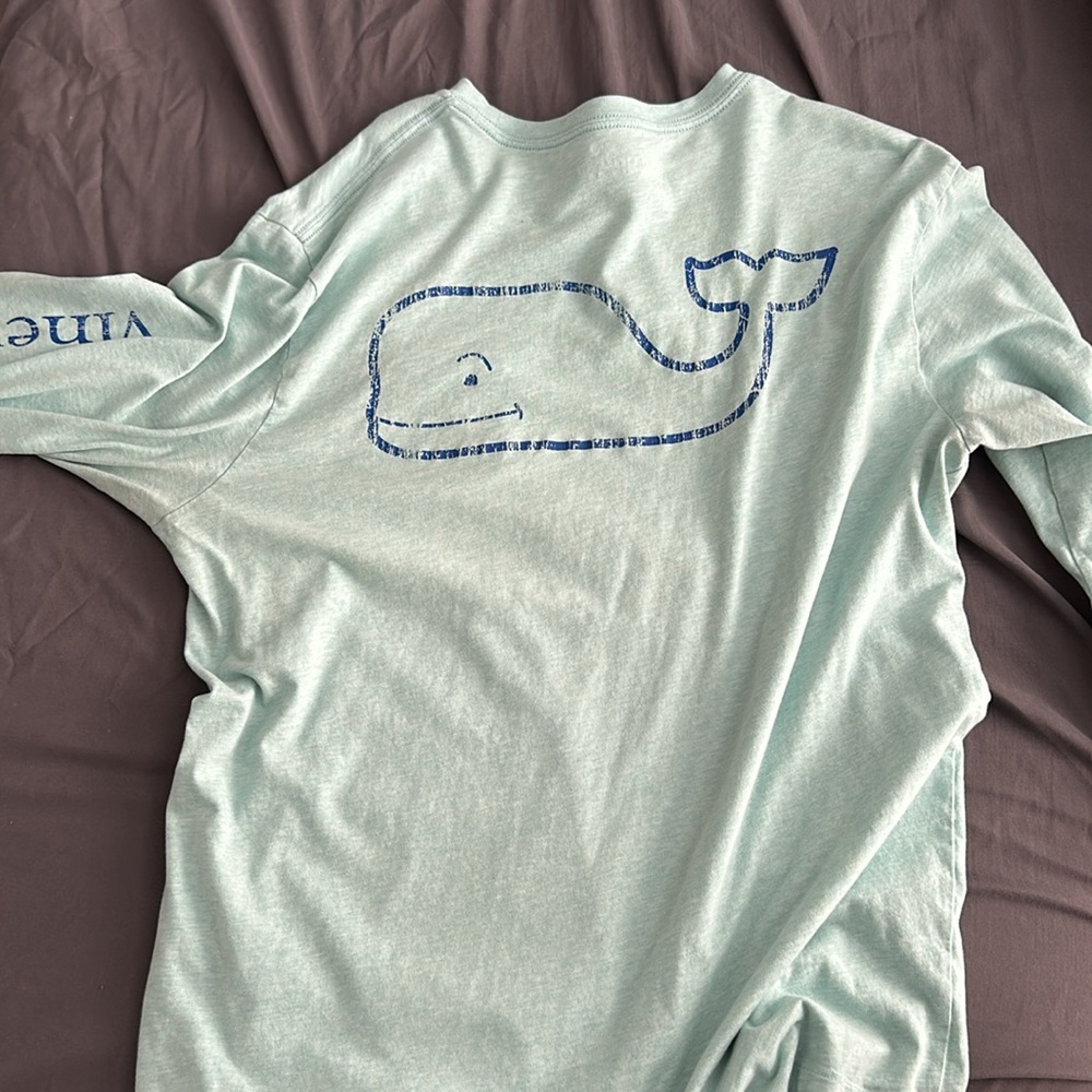 Vineyard Vines logo long sleeve teal with blue whale size L - Picture 5 of 5